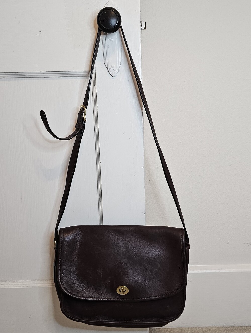 Vintage COACH #9790 City Bag Mahogany Brown Leather Crossbody Shoulder Bag